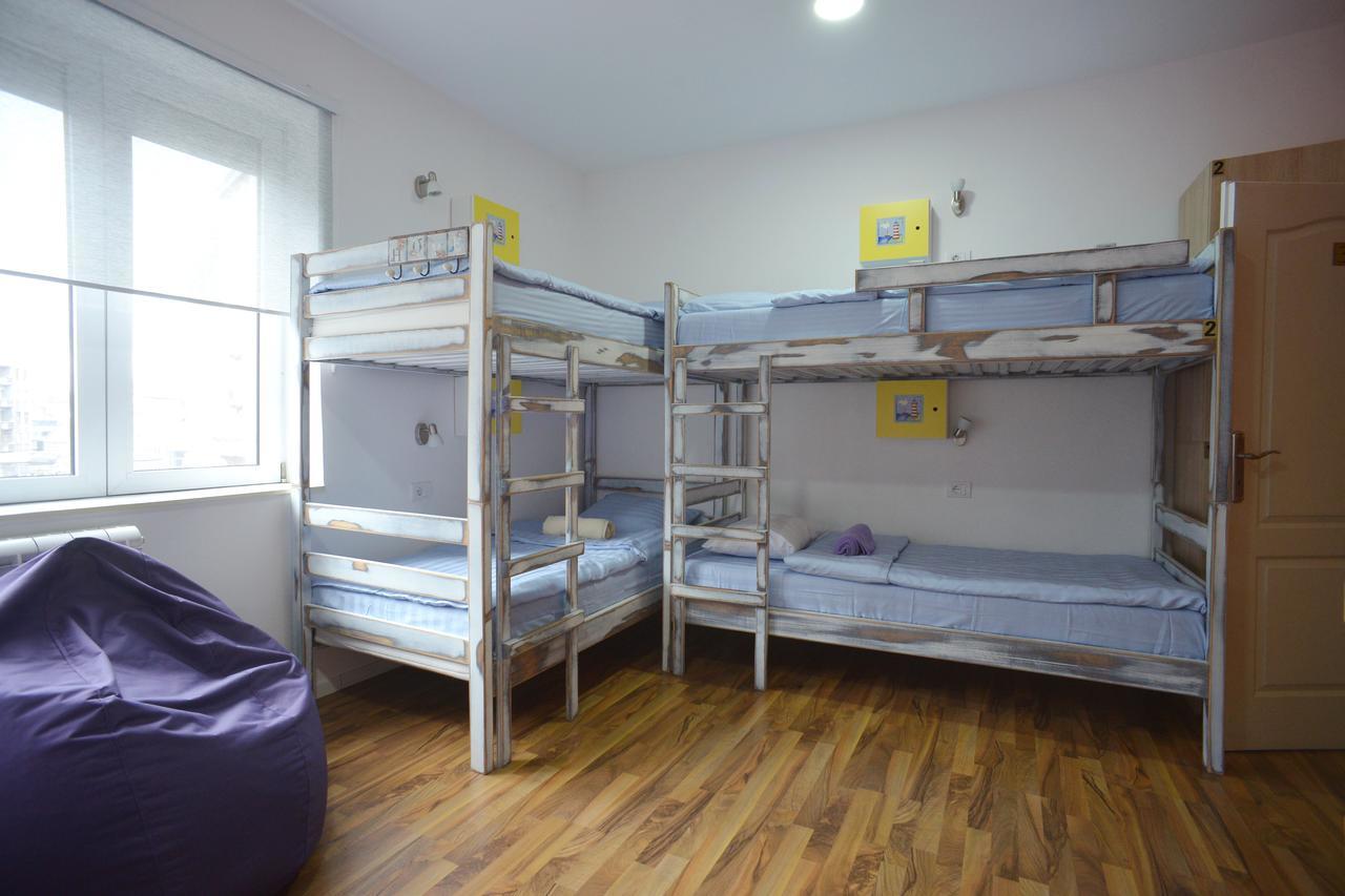 Stella Di Notte Hostel เบลเกรด ภายนอก รูปภาพ
