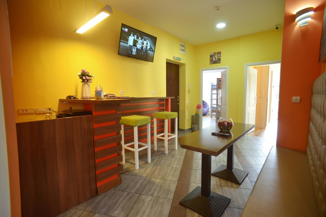 Stella Di Notte Hostel เบลเกรด ภายนอก รูปภาพ